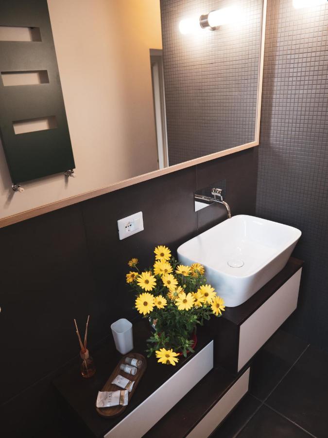 Dhome B&B Παλέρμο Εξωτερικό φωτογραφία