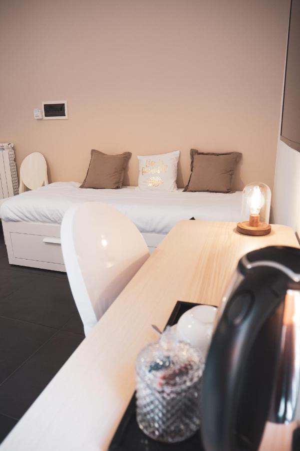 Dhome B&B Παλέρμο Εξωτερικό φωτογραφία